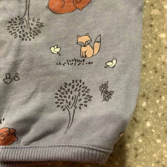 2 baby sweaters size 3 months - Picture 4 of 6